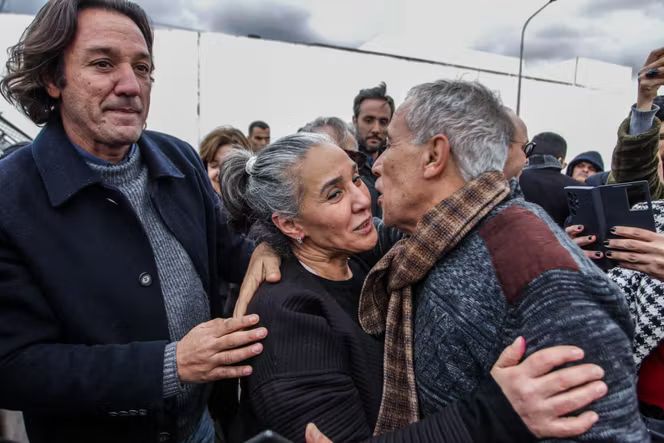 Tunisie : l’avocate et chroniqueuse Sonia Dahmani est sortie de prison