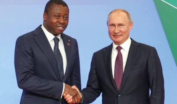 Faure Gnassingbé en visite de travail à Moscou sur invitation de Vladimir Poutine