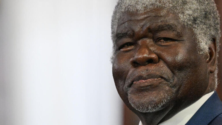 Côte d’Ivoire : Robert Beugré Mambé a été reconduit dans ses fonctions de Premier ministre