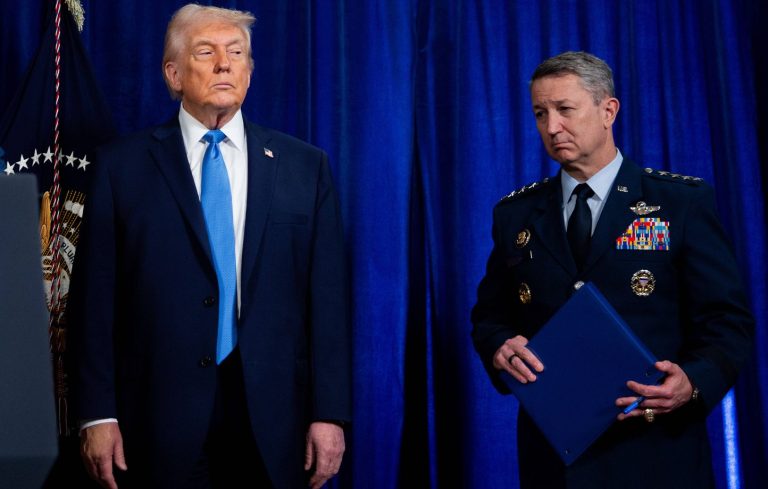 États-Unis-Iran : Donald Trump balaye les rumeurs de divisions au Pentagone sur une intervention