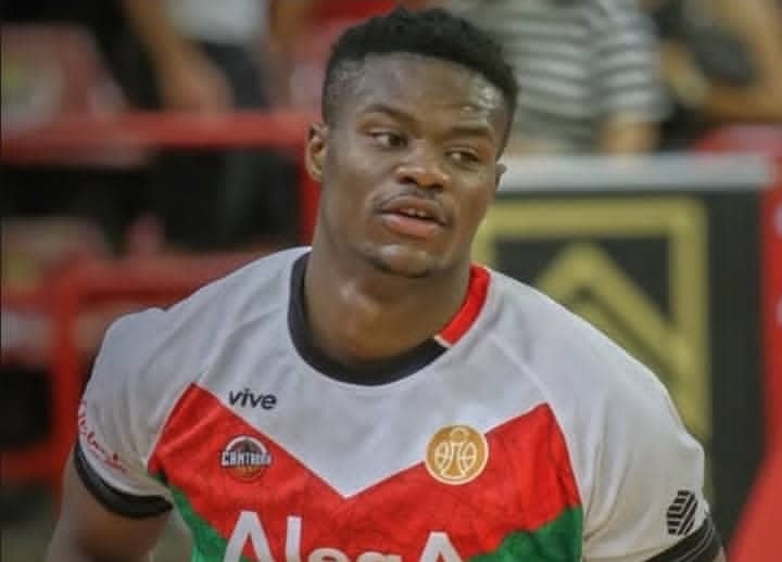 Basketball/Espagne-D2: important succès pour Garmine Kande et Estela Cantabria