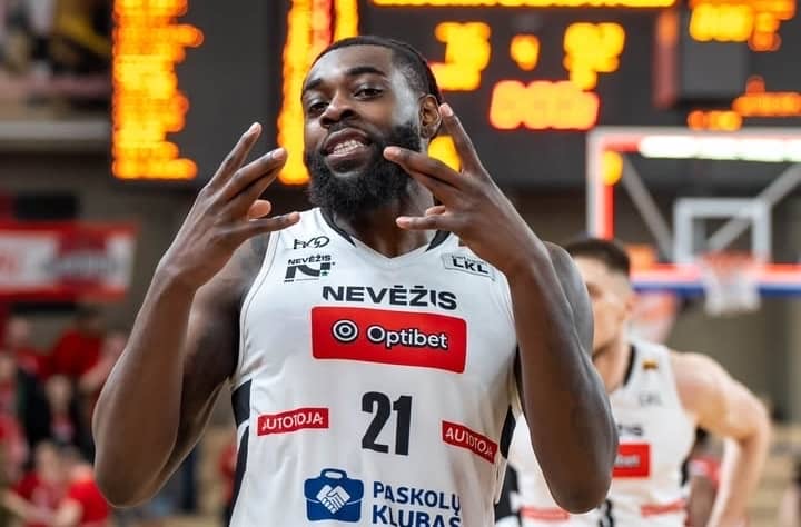 Basketball/Lituanie-D1: Jean-David Muila et Nevezis enchaînent un 2ème succès de suite