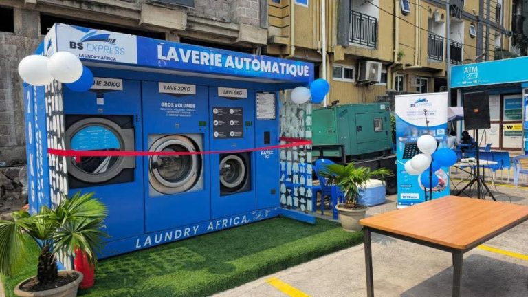 RDC : nouveau service urbain, faire sa lessive à la station-service devient possible à Kinshasa