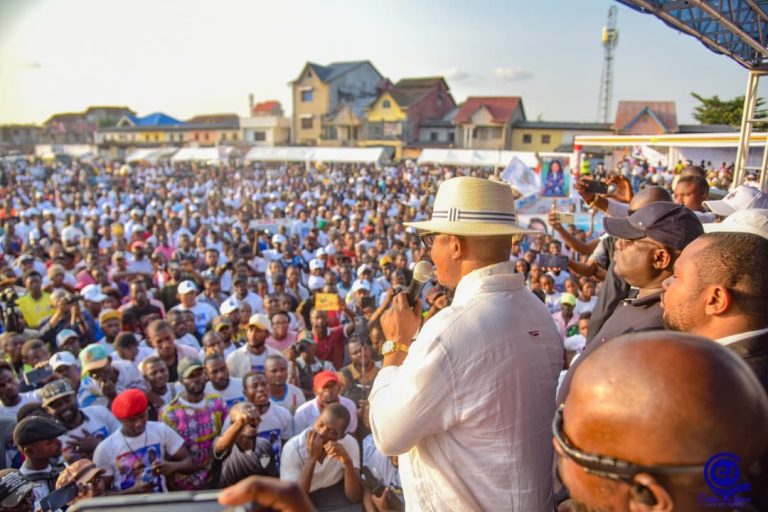 RDC : à Kinshasa, Peter Kazadi s’offre un bain de foule et lance l’offensive pour la révision constitutionnelle