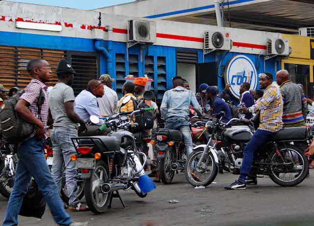 Kinshasa : une vaste opération de contrôle des motos lancée pour assainir le secteur des transports