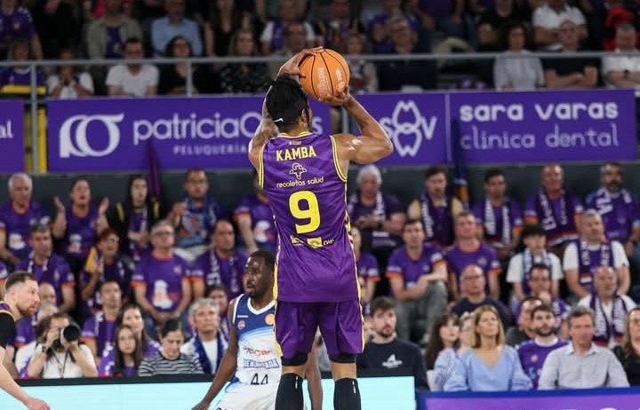 Basketball/Espagne-D2: Mathieu Kamba et Palencia n’ont plus droit à l’erreur face à Fuenlabrada de Jonathan Kasibabu
