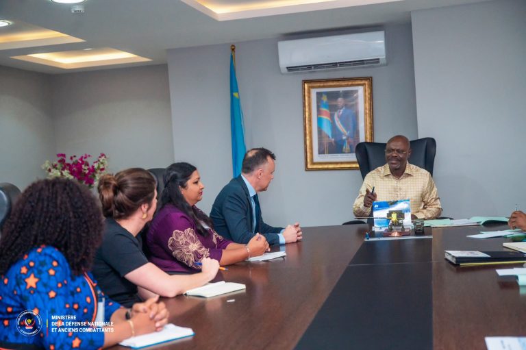 Sécurité dans l’Est de la RDC : Guy Kabombo échange avec Human Rights Watch sur la situation à Uvira