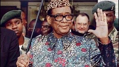 Le maréchal Mobutu quitte Kinshasa, le 16 mai 1997