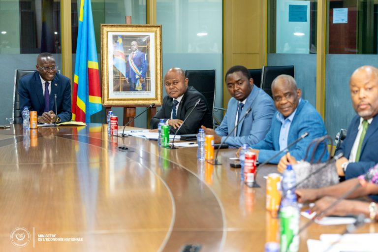 RDC : Daniel Mukoko Samba échange avec les autorités du Nord-Ubangi sur les leviers de développement de la province