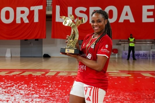 Handball/Portugal-D1: le titre dans la poche pour Alexandra Shunu et le Benfica