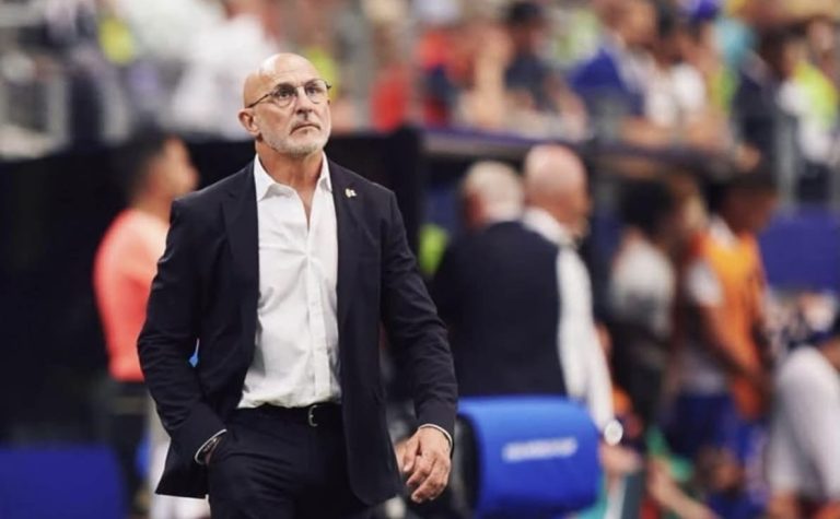 Mondial 2026 : Luis de la Fuente conduit l’Espagne en finale après une démonstration face à la France (analyse)