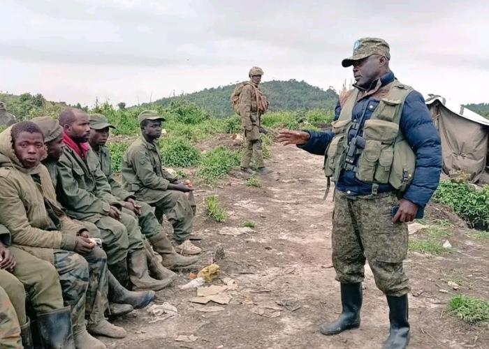 Sud-Kivu : 13 combattants présumés du M23/Twirwaneho se rendent aux FARDC dans les Hauts-Plateaux de Fizi