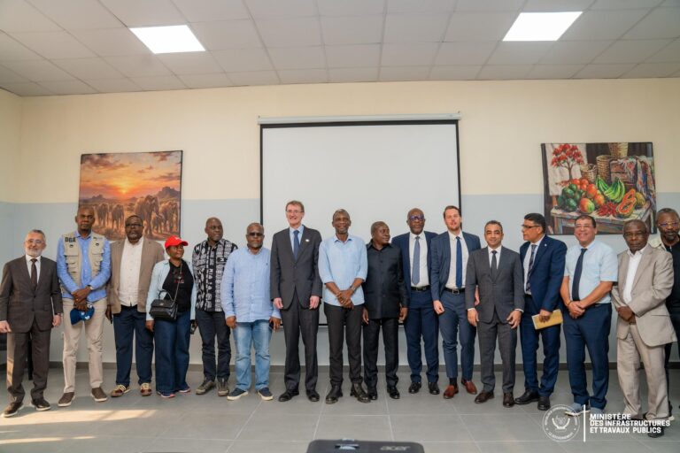 RDC : à Kananga, le COPIL accélère le chantier de la RN1 entre Kamwesha et Kananga
