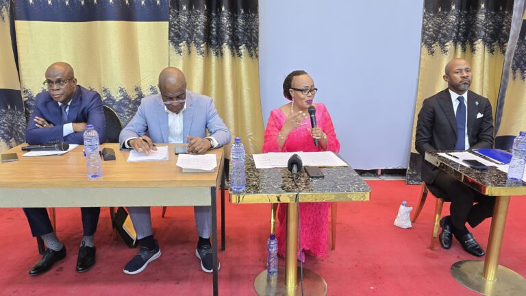 RDC : Patrick Muyaya, Martin Fayulu et Ange Mushobekwa débattent des enjeux du dialogue national
