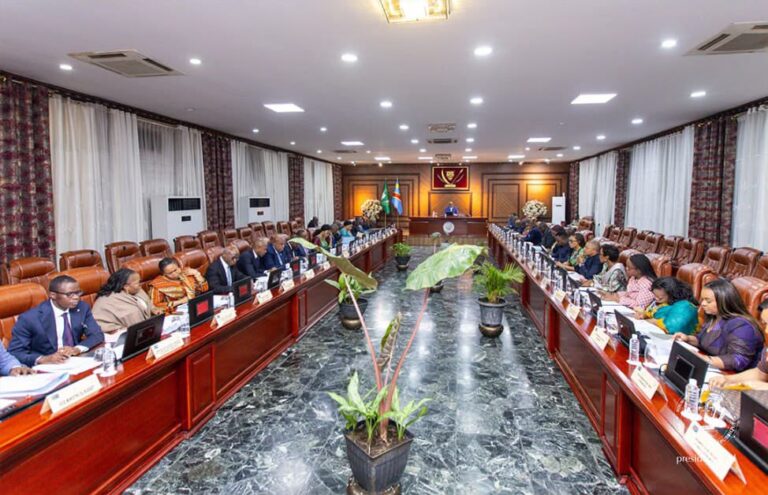 RDC : le projet de budget 2027 de 24,8 milliards de dollars adopté en Conseil des ministres