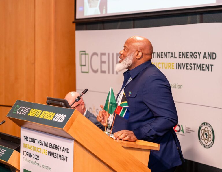 RDC : Damien Twambilangana à la recherche d’investissements pour accélérer l’électrification
