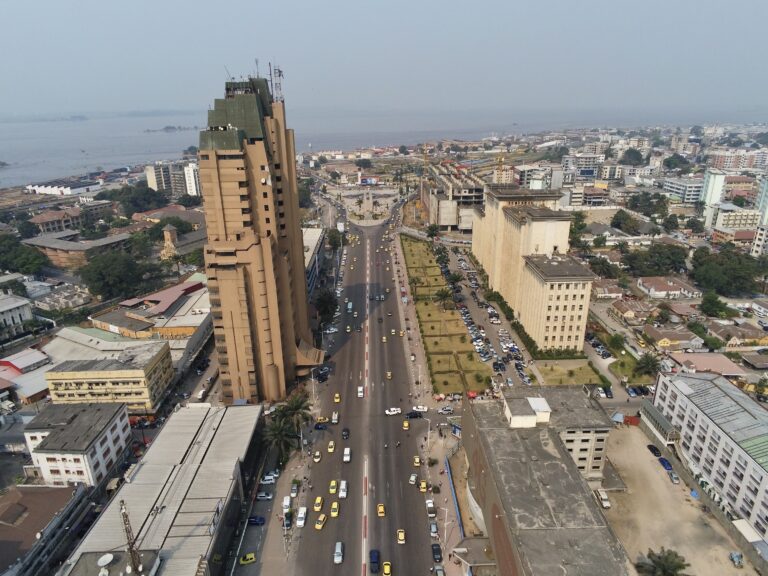 Kinshasa : une commission mixte mise en place pour contrôler les établissements accueillant du public