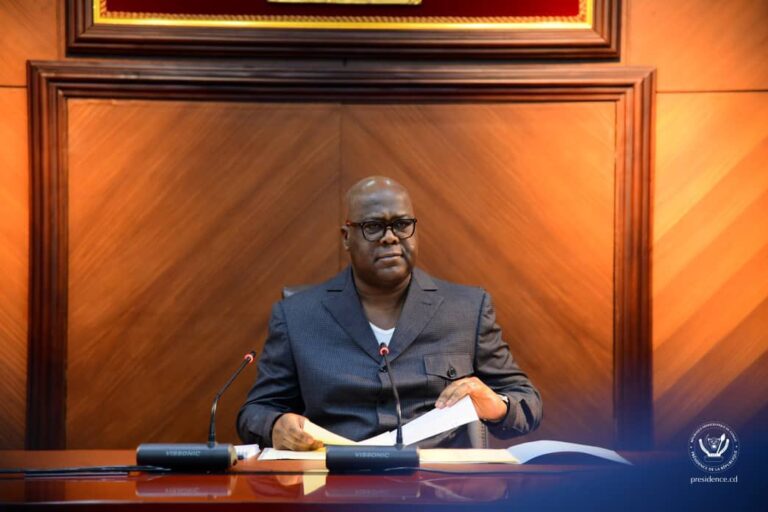 RDC : le président Félix Tshisekedi donne des instructions aux FARDC après une évaluation de la situation sécuritaire