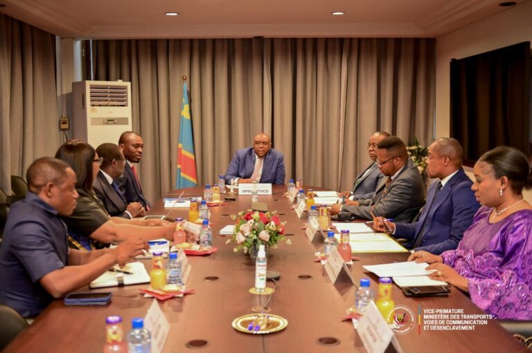 RDC : Jean-Pierre Bemba planche sur la digitalisation des services de la CNPR avec une délégation du Lualaba