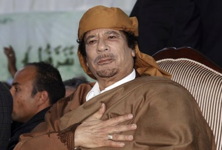 Kadhafi : tyran pour les uns, héros pour les autres, que reste-t-il de son héritage africain ?